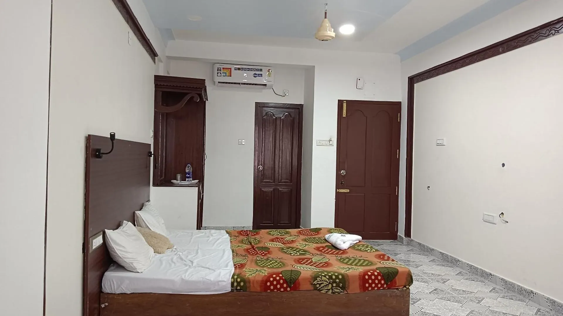 Shorelux Beach Resort كوفالام فندق