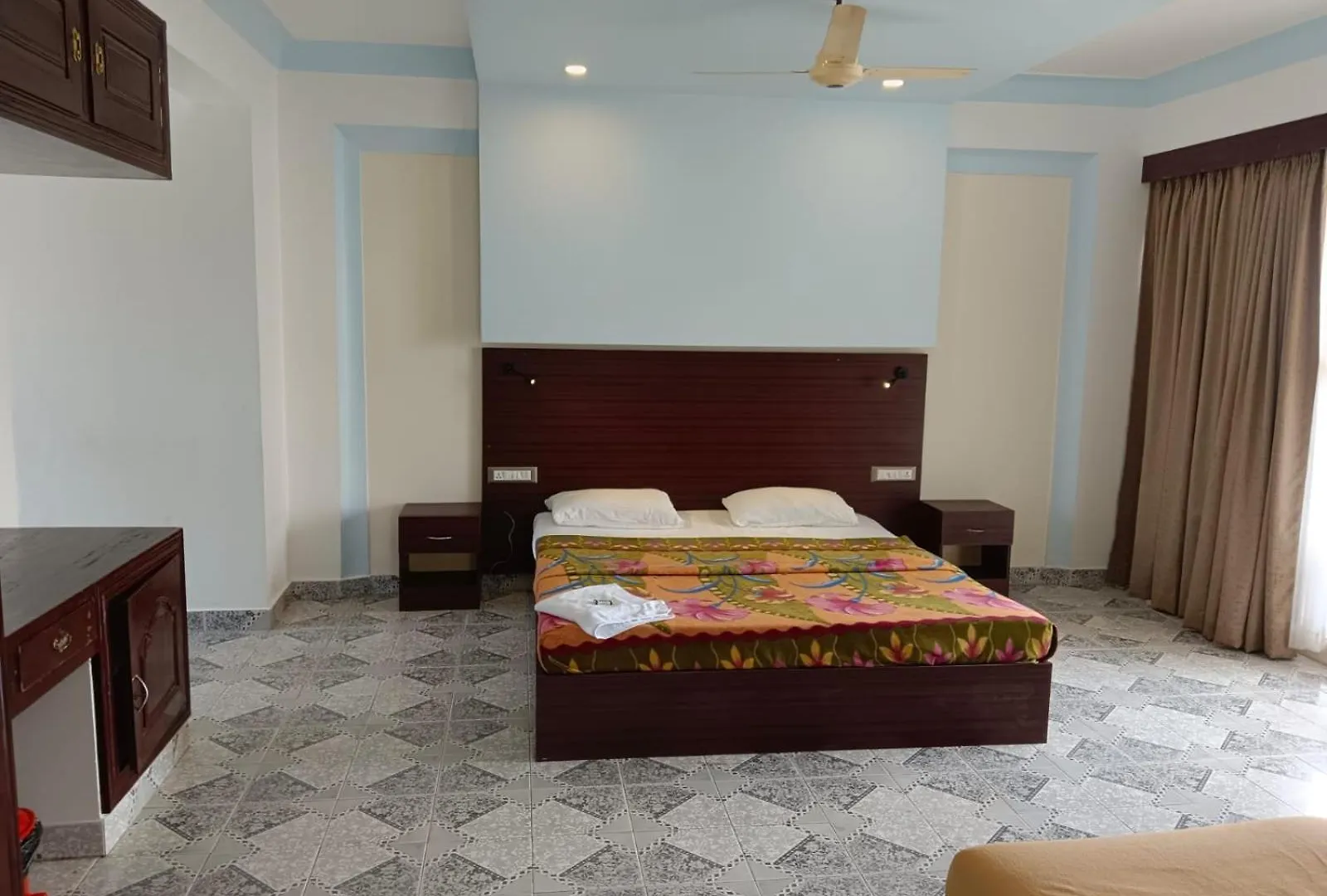 Shorelux Beach Resort كوفالام فندق