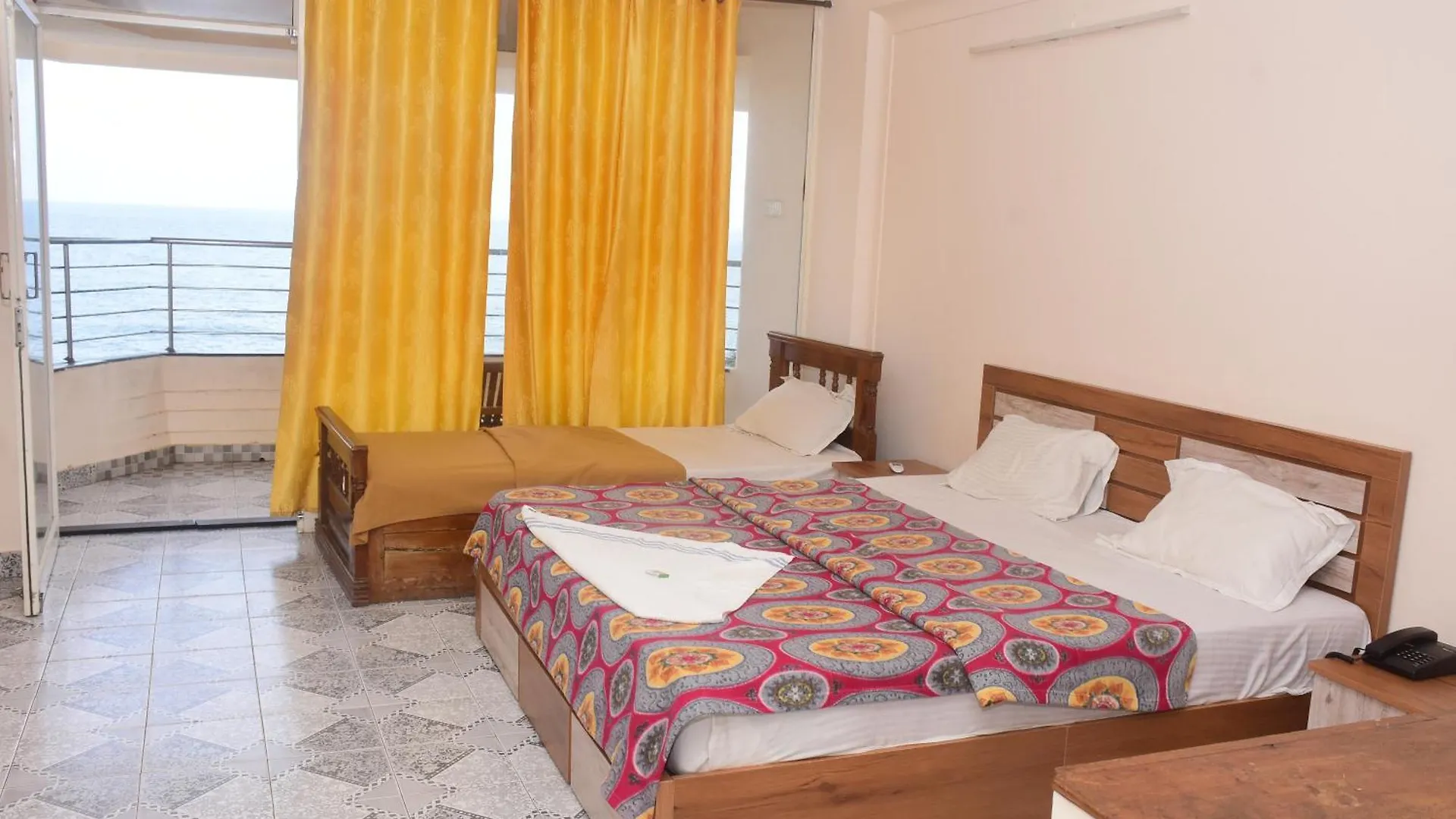Shorelux Beach Resort Kovalam 3*,