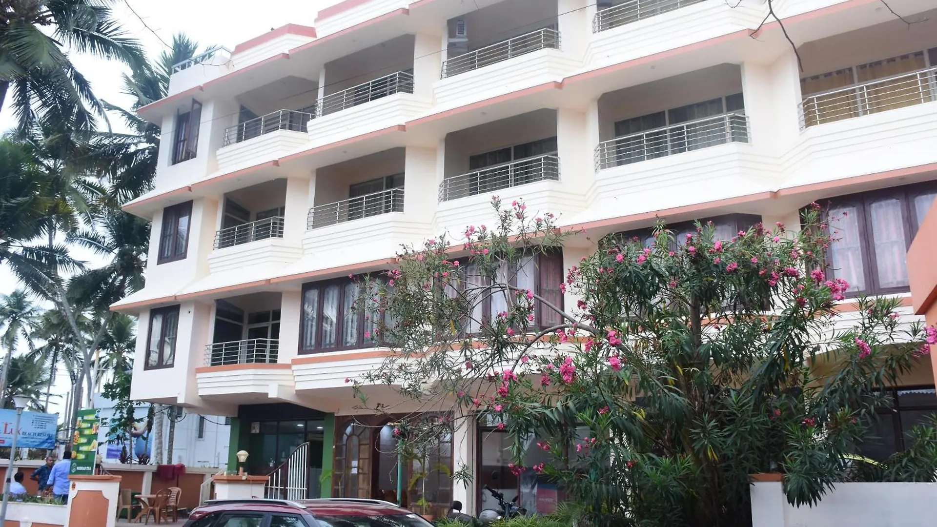 Shorelux Beach Resort Kovalam 3*,